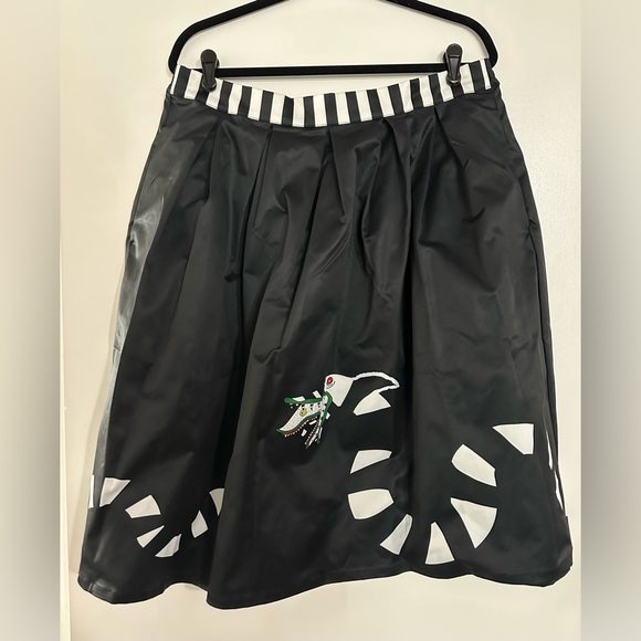 Beetlejuice x Unique Vintage Sandworm Jayne Swing Skirt NWT XL/14 - Picture 3 of 10